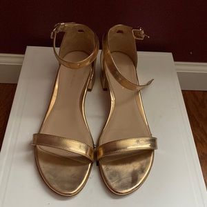 Stuart Weitzman Nudist June sandals in size 9